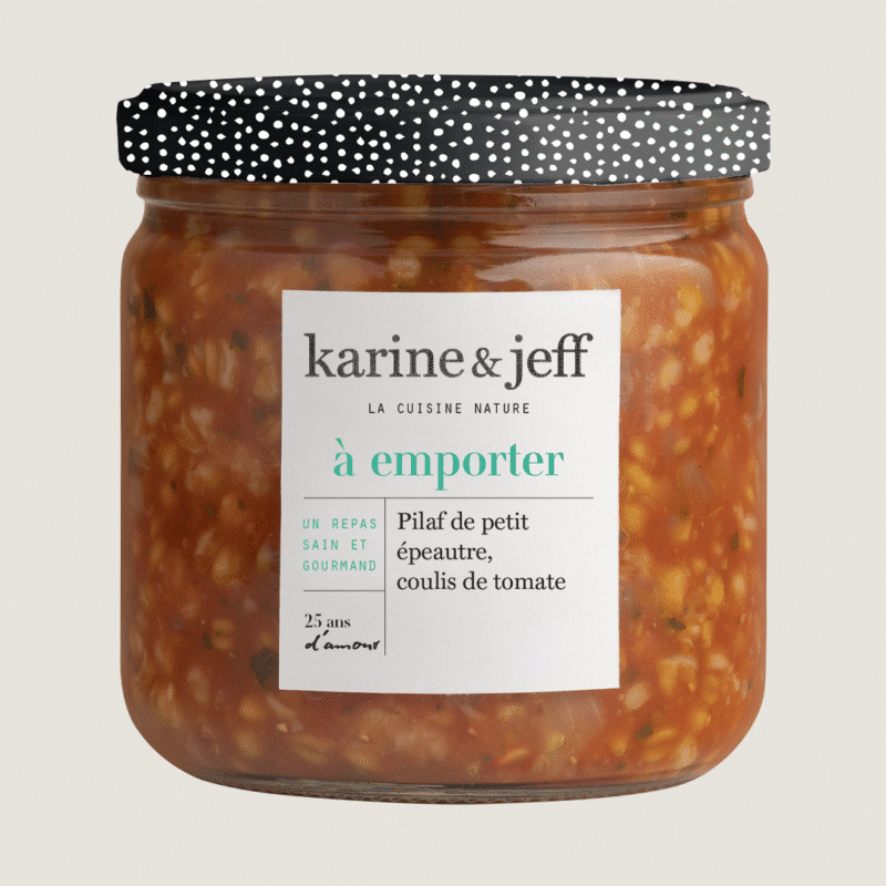 Small spelt pilaf with tomato and basil sauce