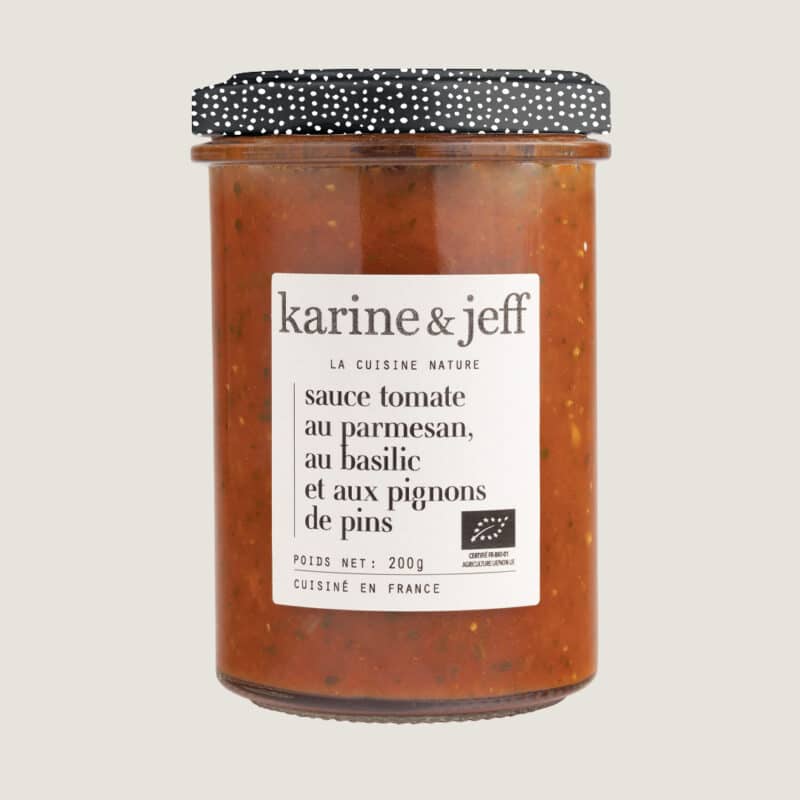Tomato sauce with parmesan, basil and pine nuts