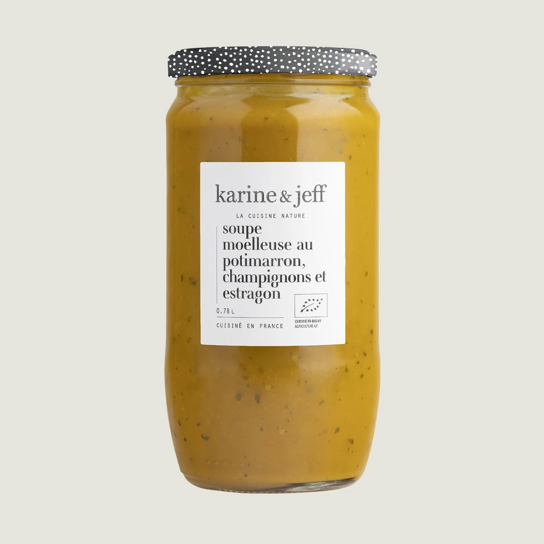 Velvety soup with red kuri squash, mushrooms and tarragon