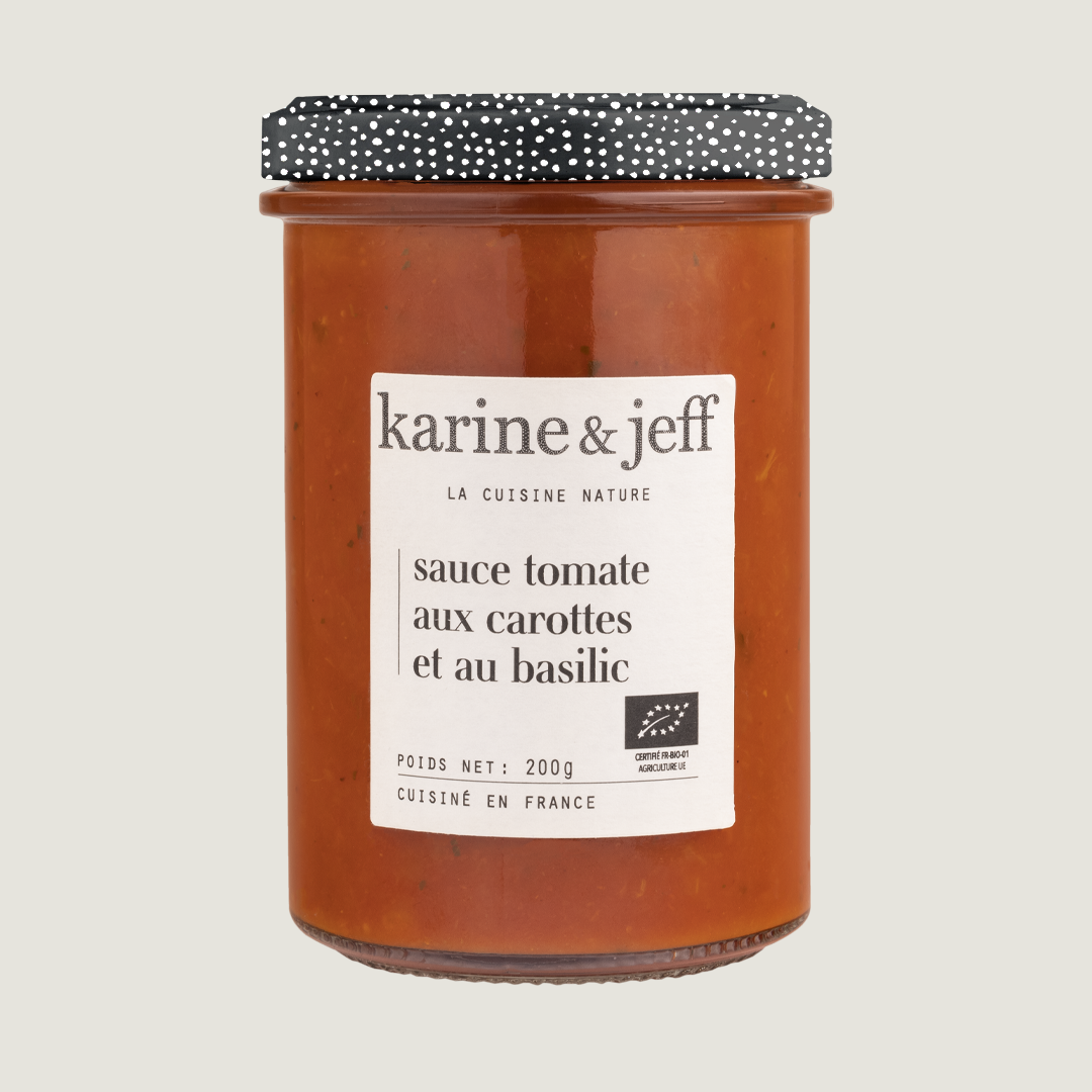 Tomato Sauce with Carrots and Basil
